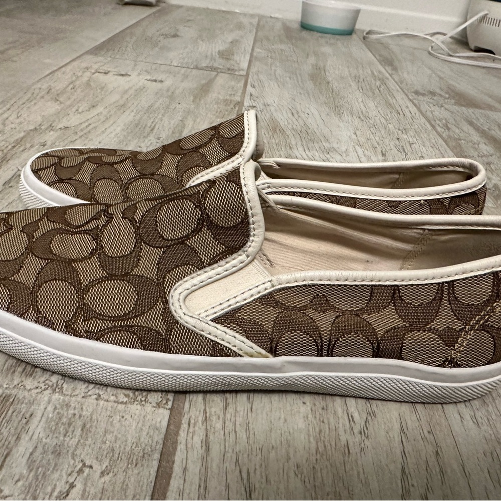 COACH women’s Chrissy style, signature logo Slip-On Canvas Shoes, size 10 - Picture 4 of 11